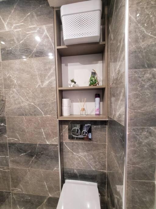 Love Room A Cannes - Appartement 25M2 Pour 2 Personnes Avec Un Jacuzzi Prive מראה חיצוני תמונה