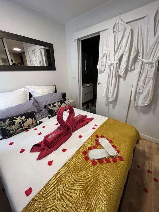 Love Room A Cannes - Appartement 25M2 Pour 2 Personnes Avec Un Jacuzzi Prive מראה חיצוני תמונה